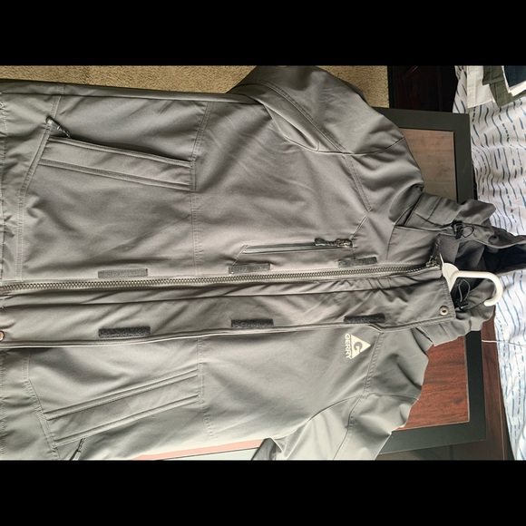 Gerry Snowboard Jacket - Picture 3 of 6